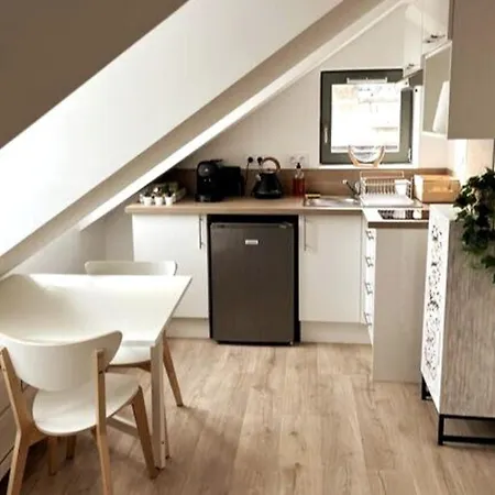 公寓 The Cosy Nest Perched In The Heart Of